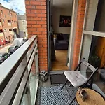 Temple Bar & *