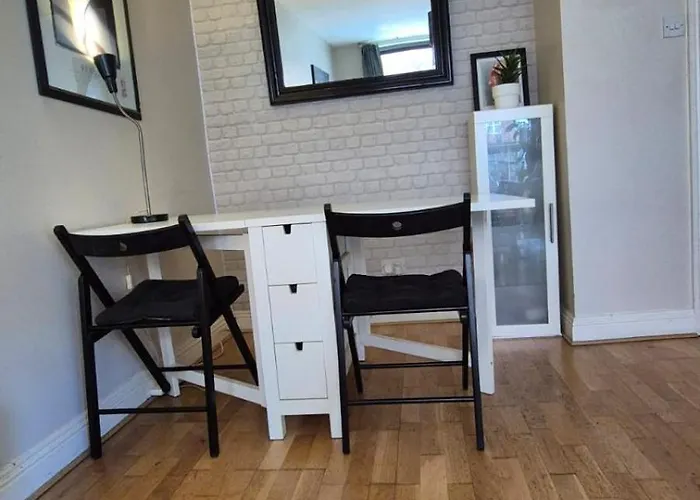 Temple Bar & * Dublin